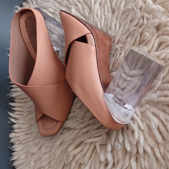 BcbgMaxAzria heels - Picture 15 of 15